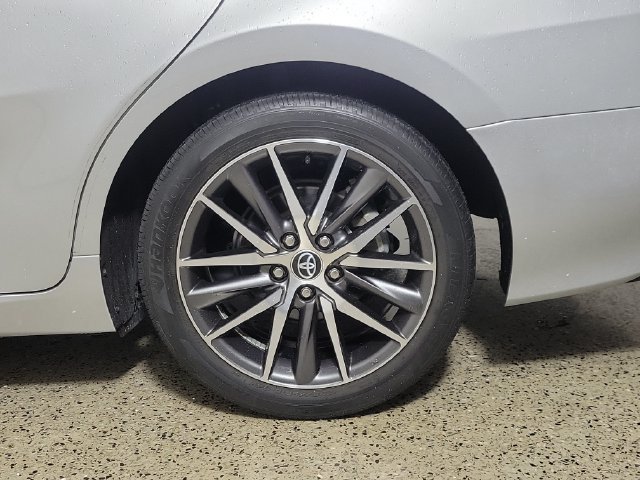 Used 2023 Toyota Camry XLE FWD image 8