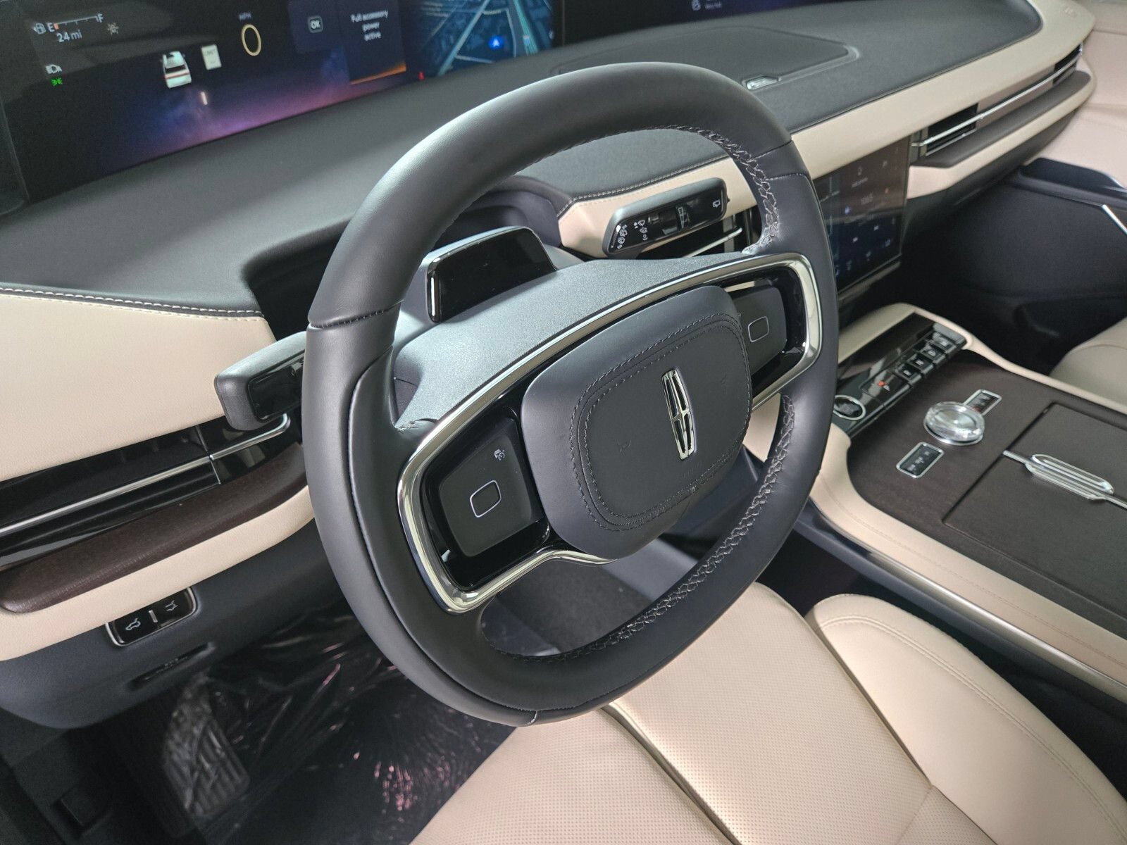 New 2027 Lincoln Navigator Premiere RWD image 25