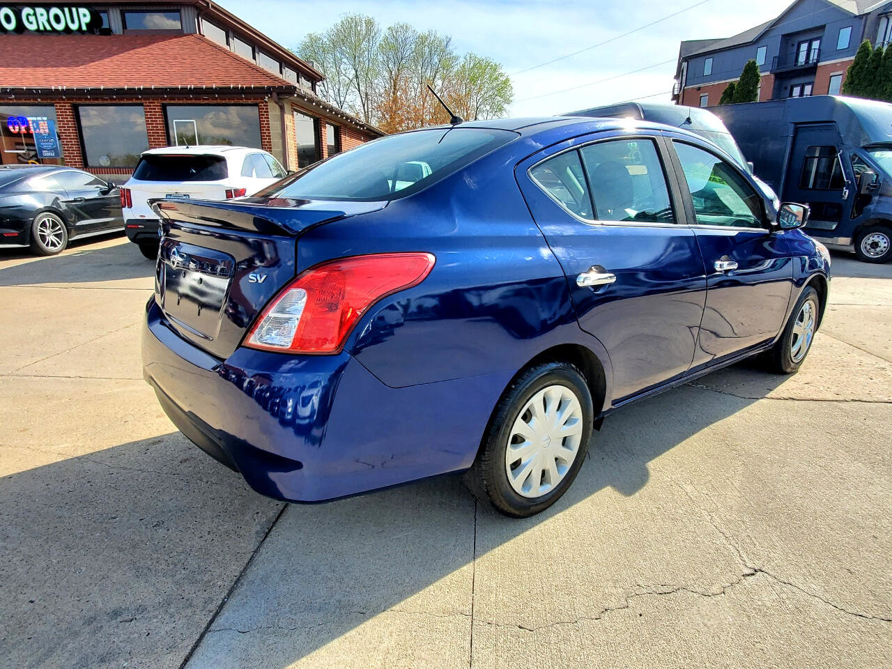 Used 2018 Nissan Versa SV image 6