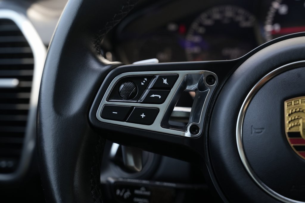 Used 2022 Porsche Cayenne Turbo image 48