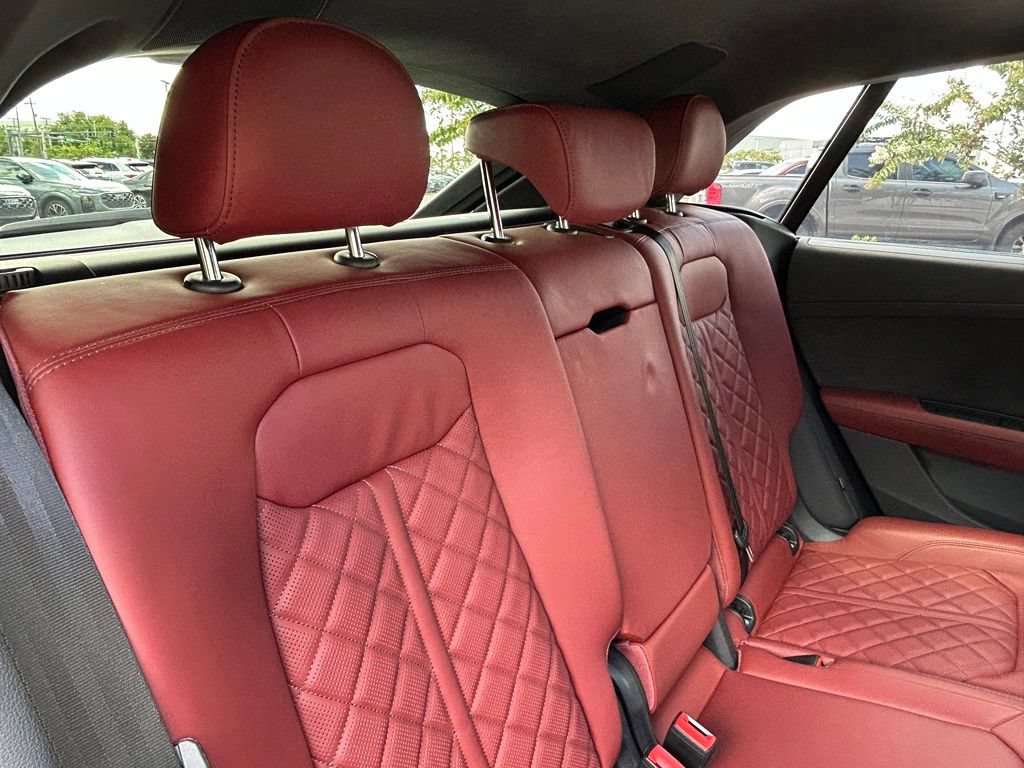 Used 2023 Audi SQ8 Prestige AWD/4WD image 46