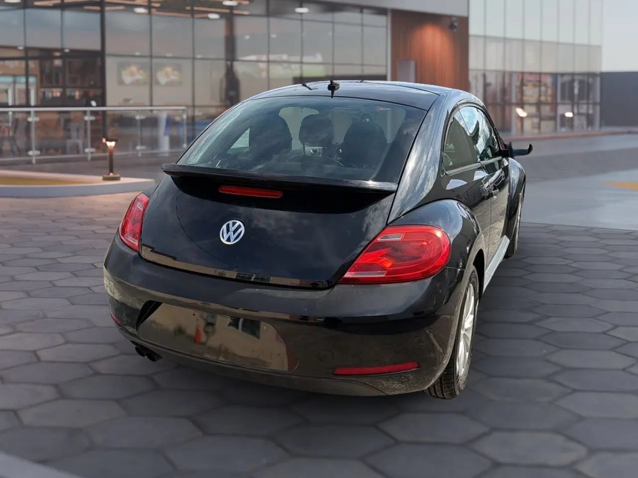 Used 2015 Volkswagen Beetle 1.8T FWD image 8