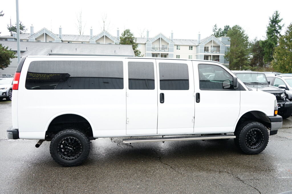 Used 2019 Chevrolet Express 3500 LT w/ LT Preferred Equipment Group image 6