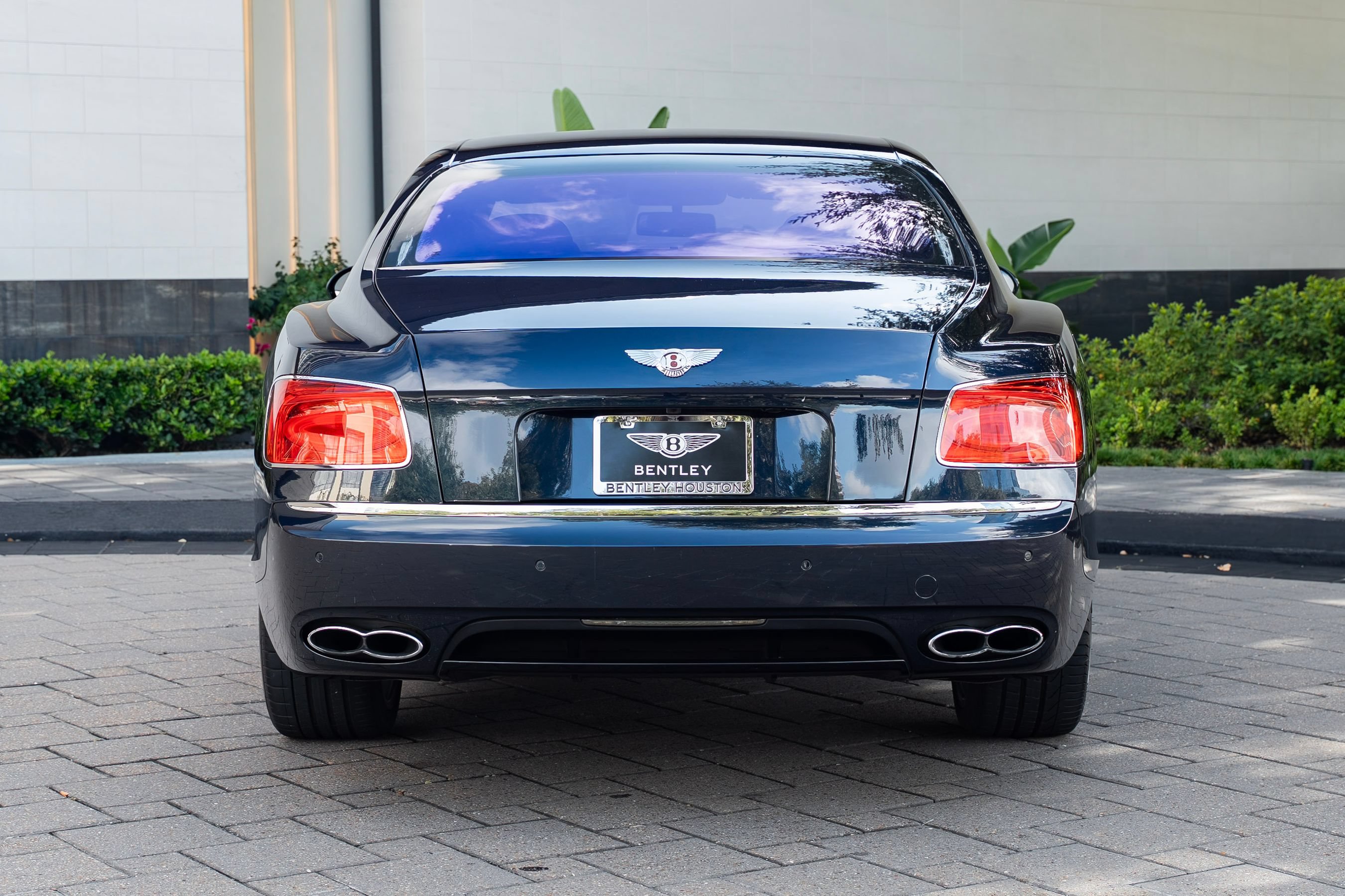 Used 2017 Bentley Flying Spur S V8 AWD/4WD image 14