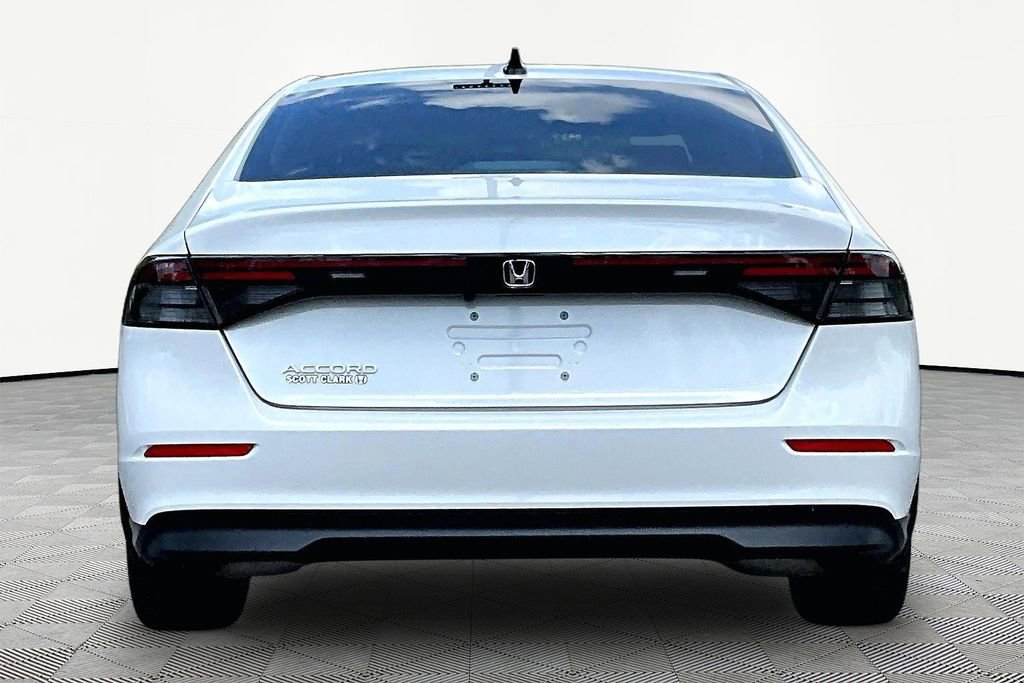 Used 2025 Honda Accord SE image 7