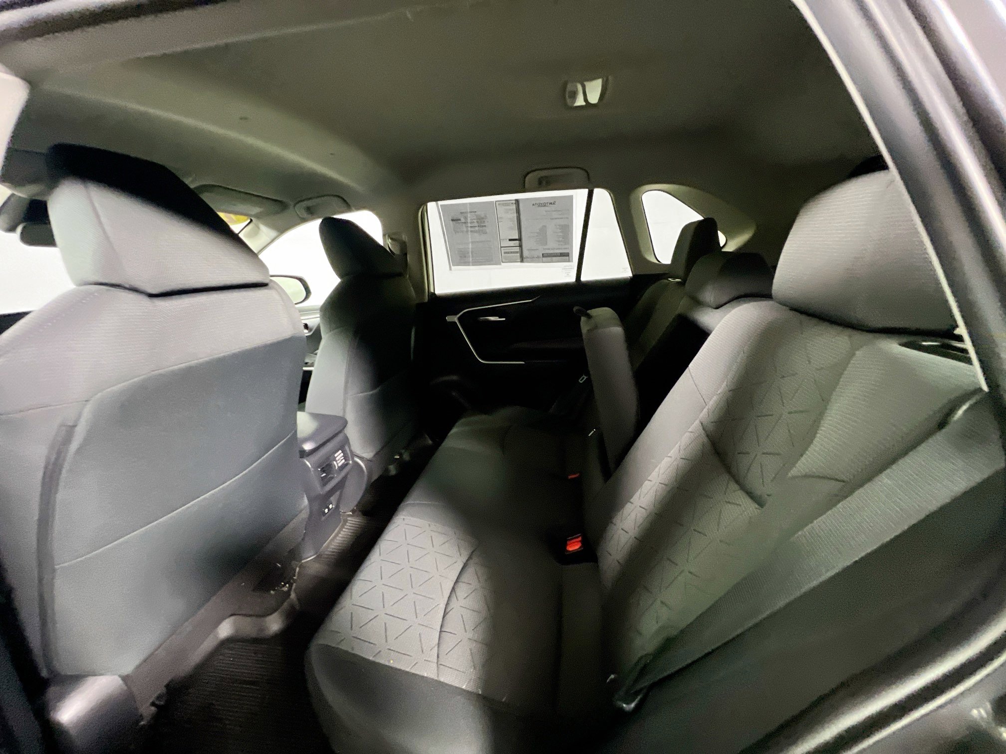 Used 2021 Toyota RAV4 XLE image 29