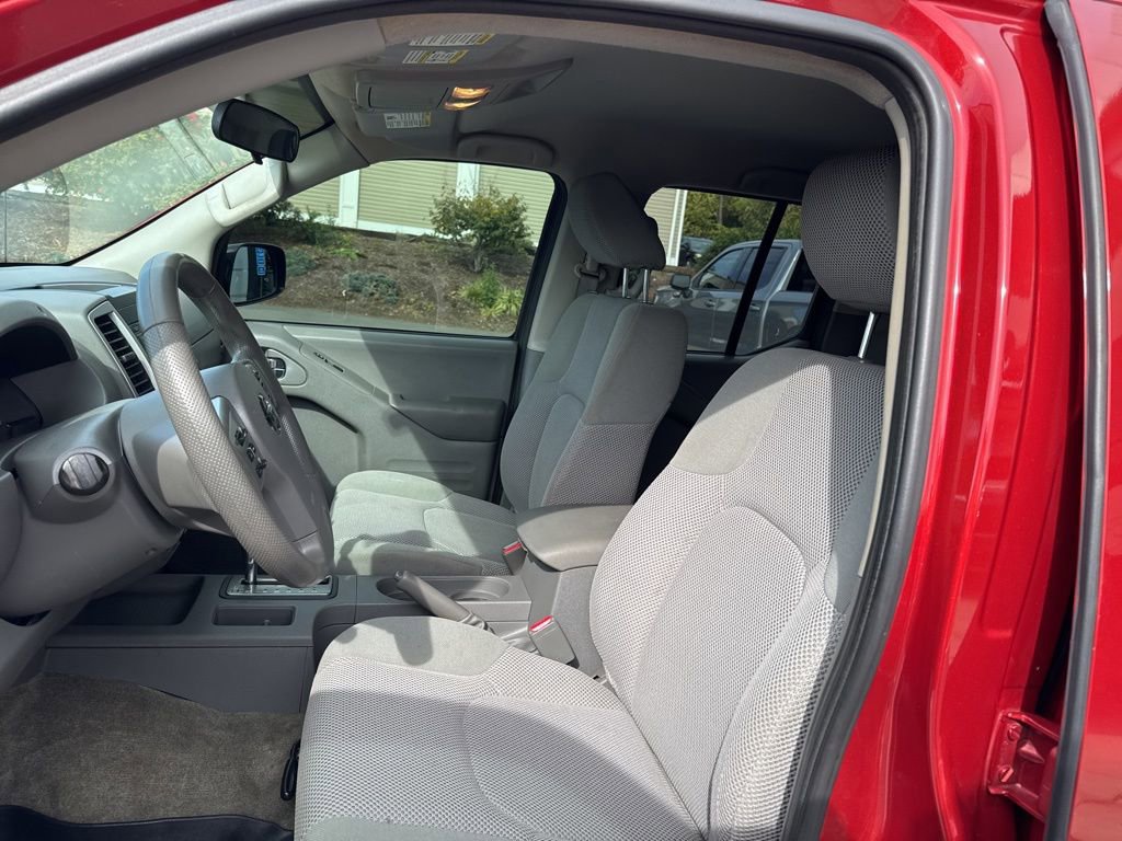 Used 2017 Nissan Frontier SV image 14