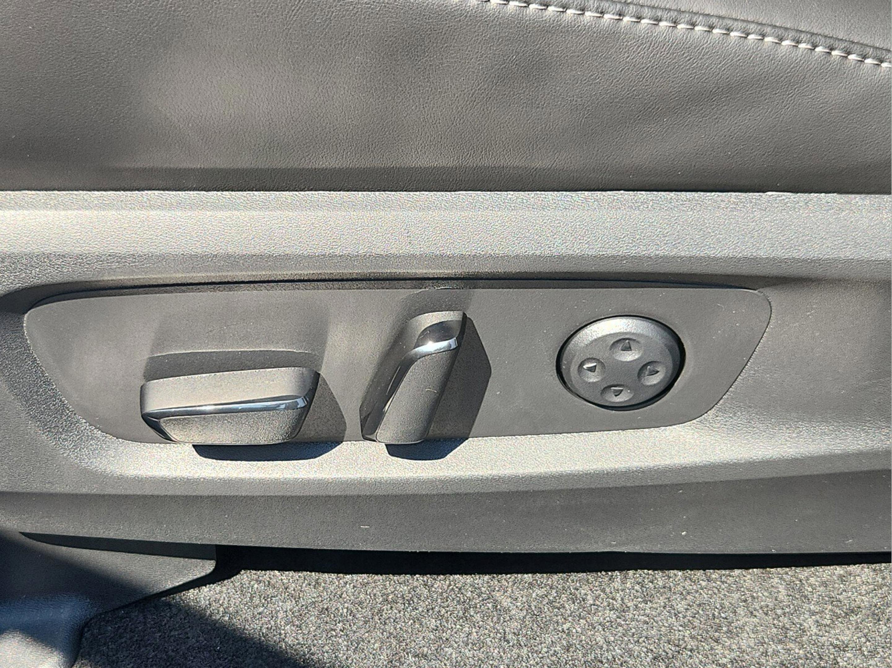 New 2026 INFINITI QX60 Luxe image 22