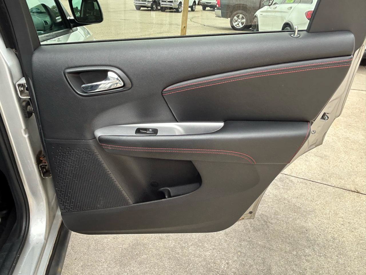 Used 2013 Dodge Journey R/T w/ Navigation & Sound Group I FWD image 15