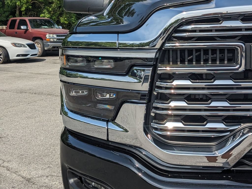 New 2025 RAM 2500 Limited AWD/4WD image 10