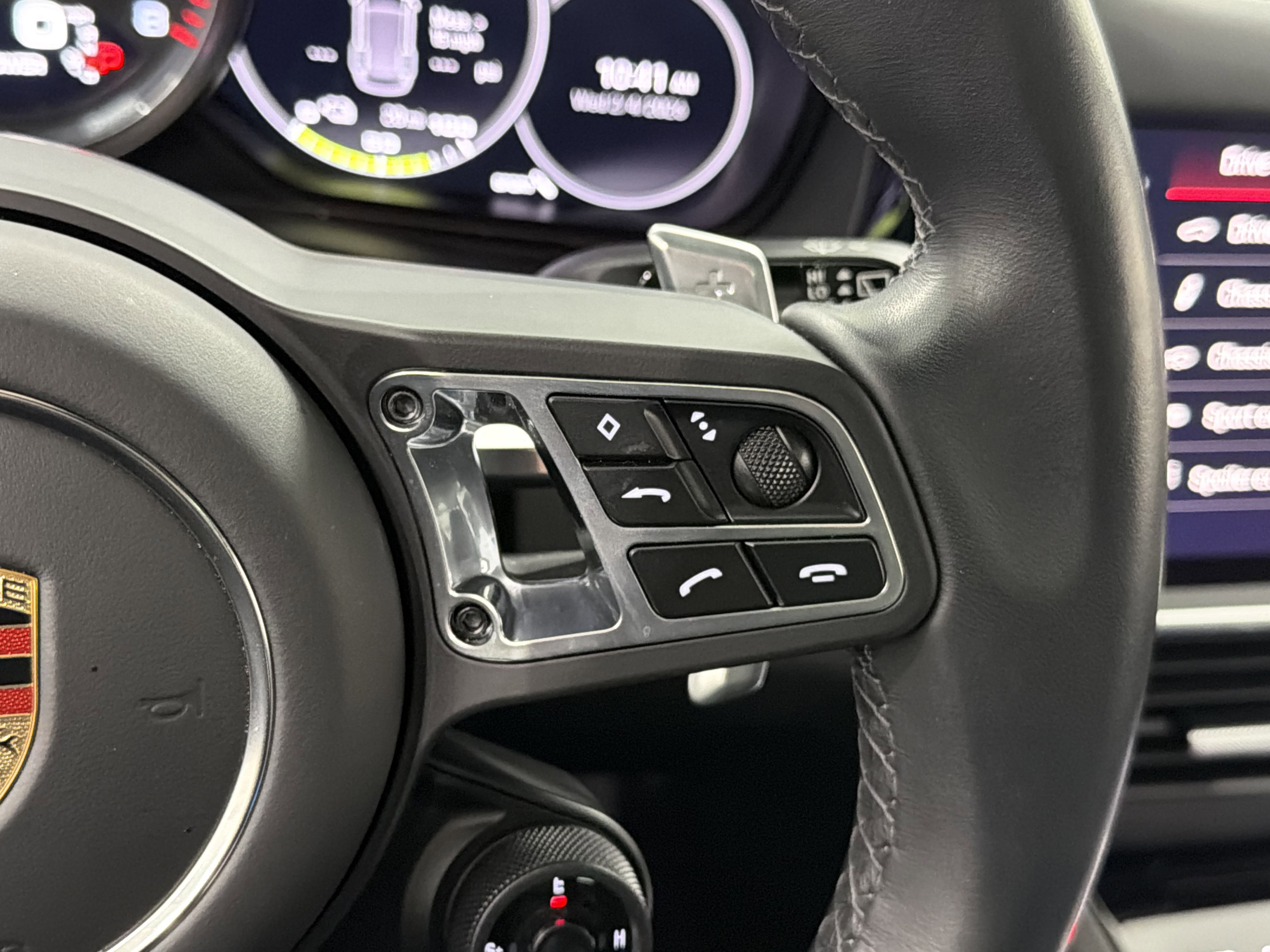 Certified 2023 Porsche Cayenne Turbo S image 50