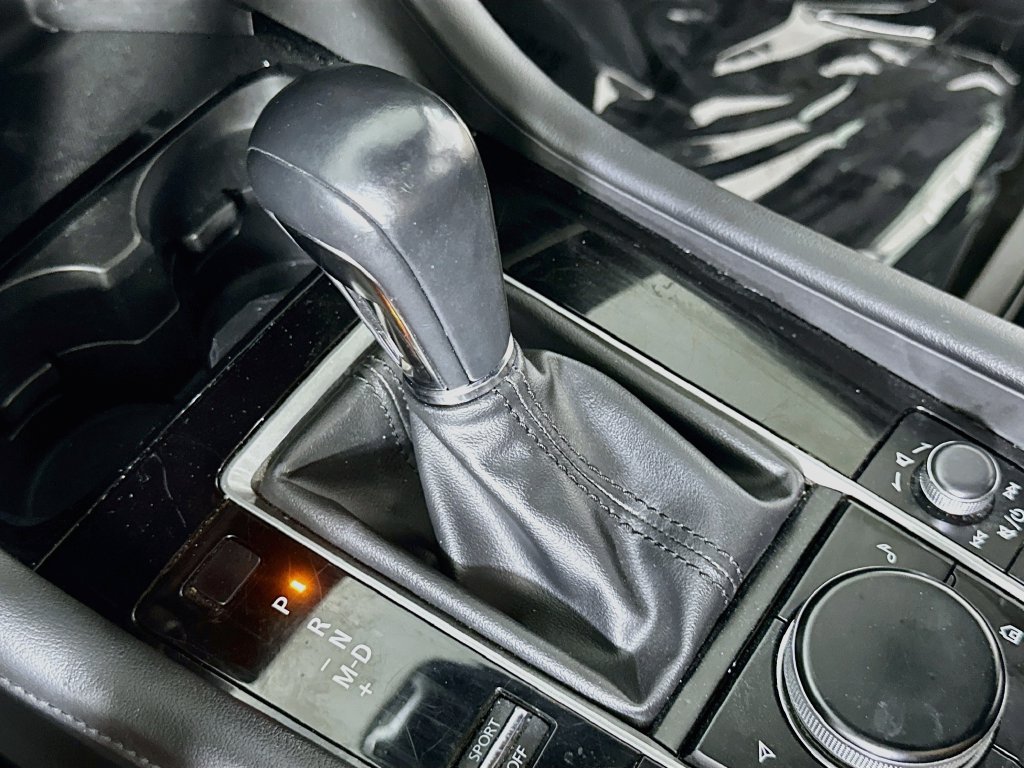 Used 2024 MAZDA MAZDA3 s FWD image 32