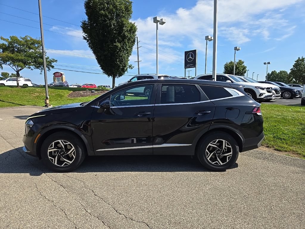 Certified 2023 Kia Sportage LX AWD/4WD image 9
