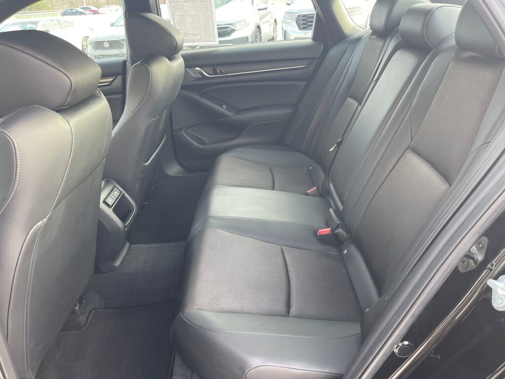 Used 2022 Honda Accord Sport image 12