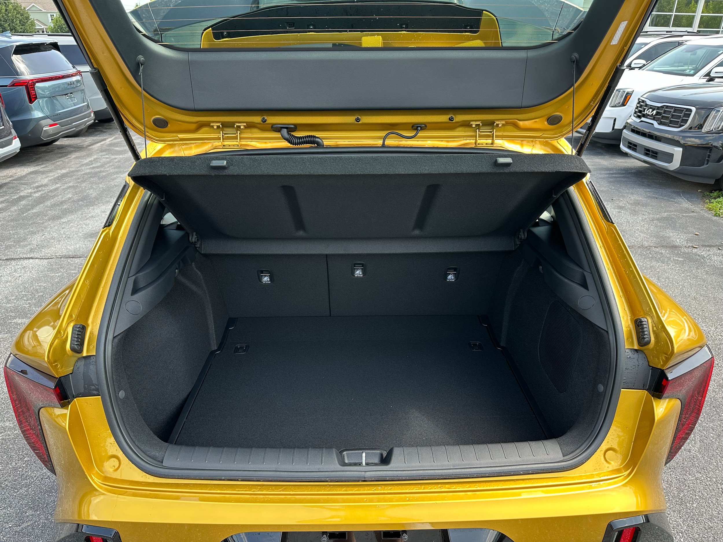 New 2026 Kia K4 GT-Line w/ GT-Line Premium Package FWD image 11