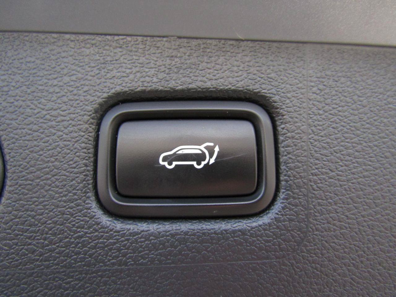 Used 2020 Hyundai Tucson Ultimate w/ Cargo Package AWD/4WD image 8