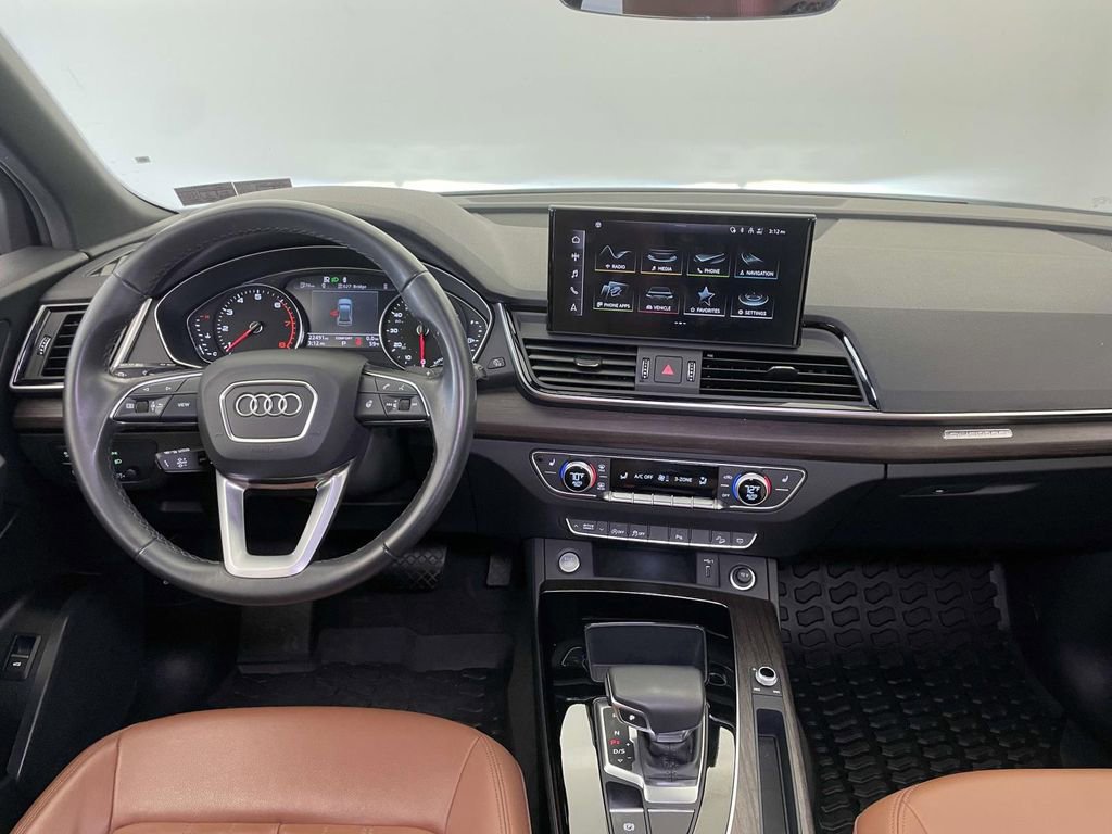 Certified 2023 Audi Q5 2.0T Premium w/ Convenience Package image 26