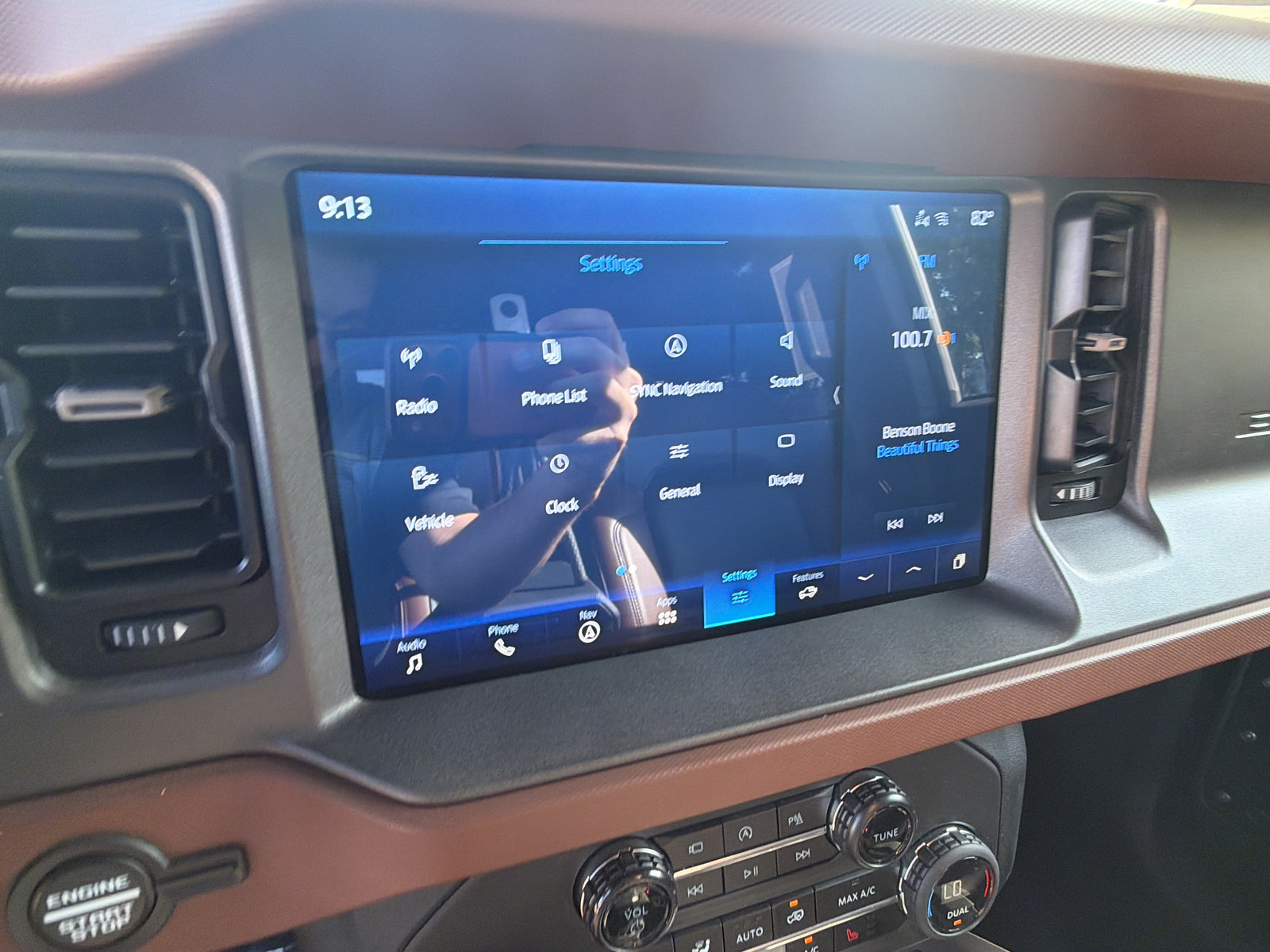 Used 2024 Ford Bronco Outer Banks AWD/4WD image 21