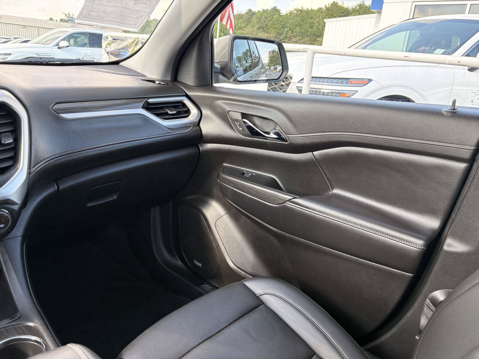 Used 2023 GMC Acadia SLT AWD/4WD image 34