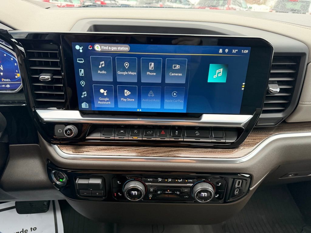 Used 2022 Chevrolet Silverado 1500 RST w/ Z71 Off-Road Package image 34