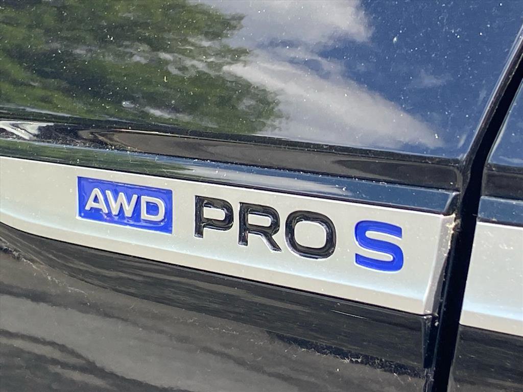 Certified 2023 Volkswagen ID.4 Pro S AWD/4WD image 3