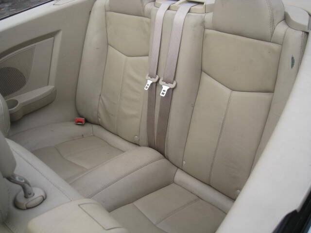 Used 2011 Chrysler 200 Limited FWD image 25
