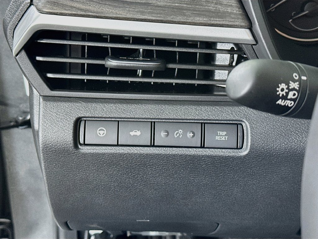New 2026 Nissan Altima 2.5 SV FWD image 15