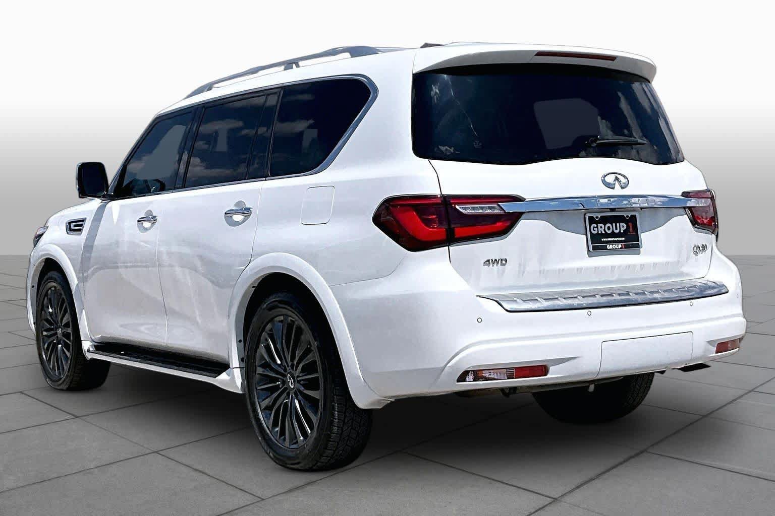 Used 2022 INFINITI QX80 Sensory w/ Cargo Package AWD/4WD image 12