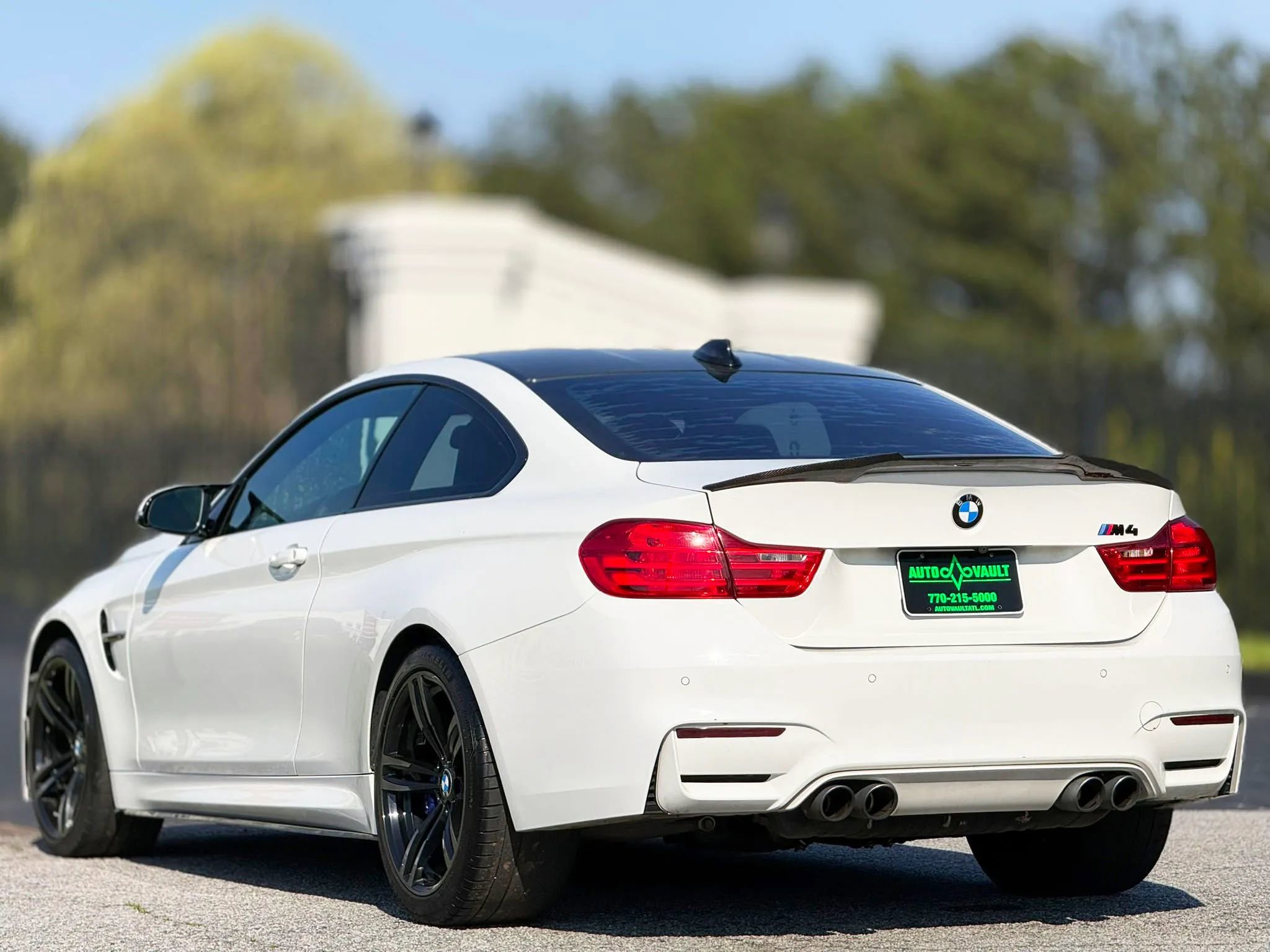 Used 2016 BMW M4 Coupe RWD image 9