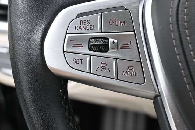 Used 2022 BMW 750i xDrive w/ Luxury Rear Seating Package AWD/4WD image 18