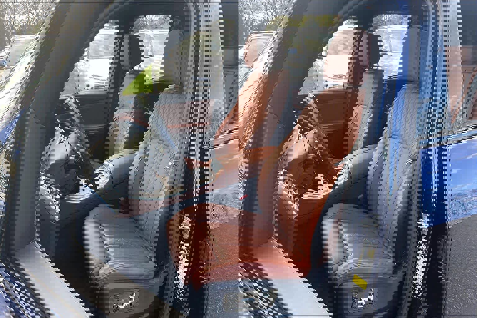 Certified 2024 BMW X5 M60i w/ Executive Package AWD/4WD image 7