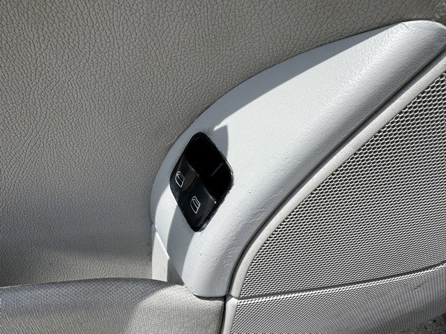 Used 2004 Mercedes-Benz C 230 Coupe image 36