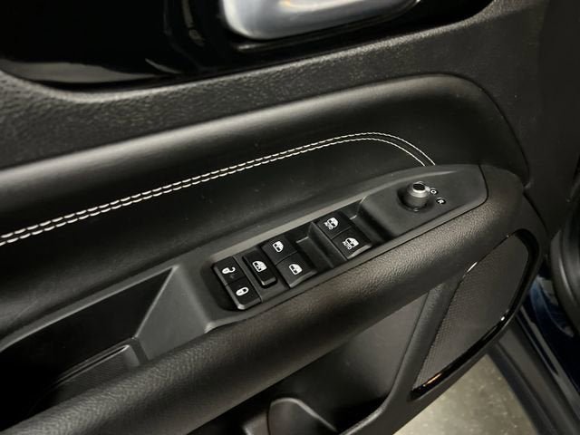 Used 2024 Jeep Compass Latitude w/ Altitude Special Edition AWD/4WD image 22