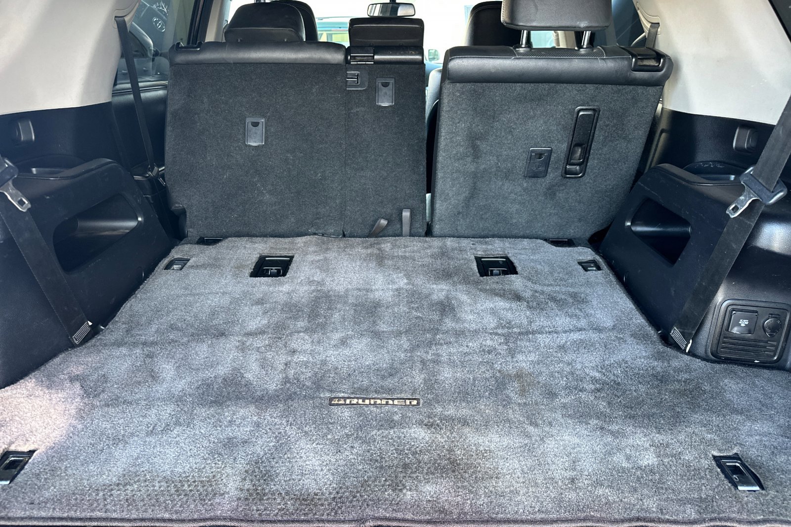 Used 2016 Toyota 4Runner Limited image 33