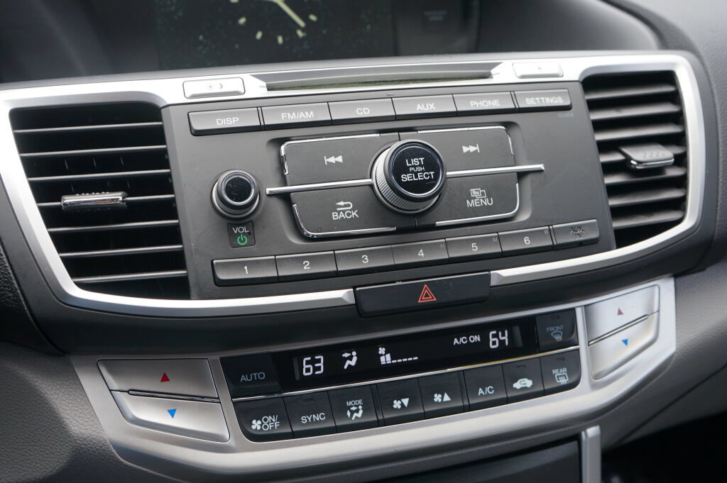 Used 2014 Honda Accord LX image 19