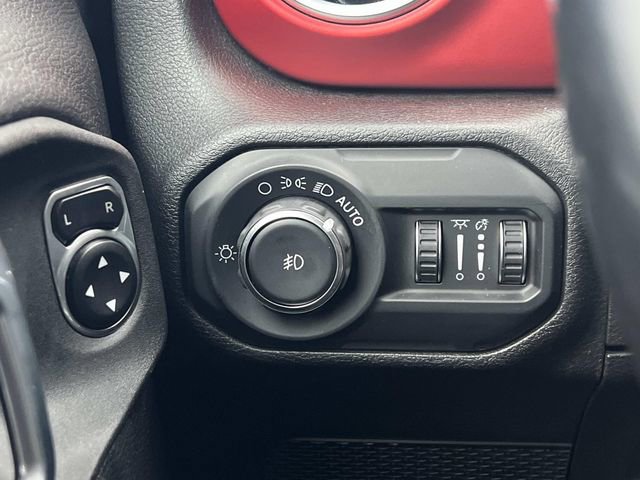 Used 2021 Jeep Wrangler Unlimited Rubicon w/ Dual Top Group image 32