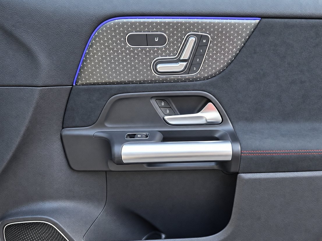 New 2026 Mercedes-Benz GLA 35 AMG 4MATIC image 31