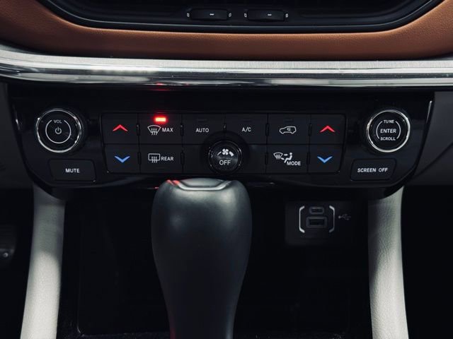 Certified 2022 Jeep Compass Limited image 30