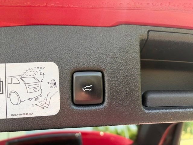 Used 2020 Ford Escape SEL AWD/4WD image 35