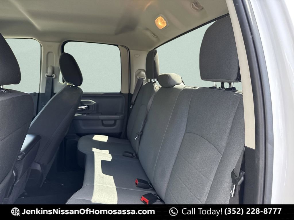 Used 2024 RAM 1500 Classic SLT image 29