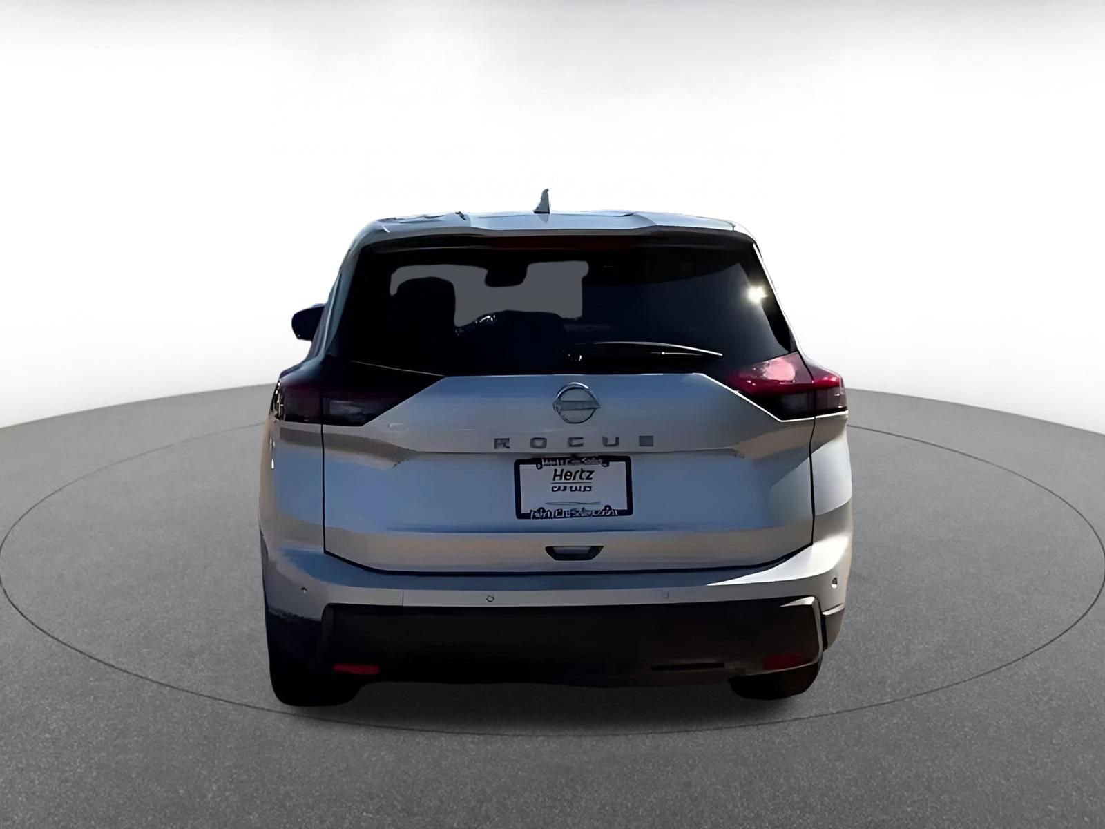 Used 2025 Nissan Rogue SV FWD image 11