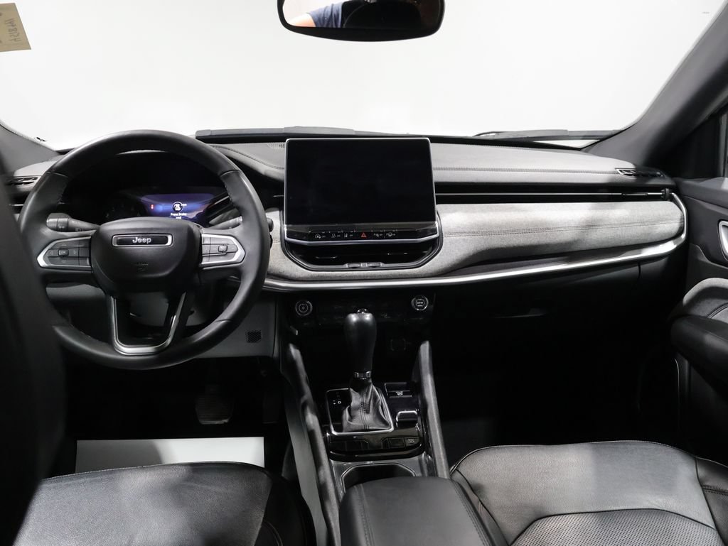 Certified 2023 Jeep Compass Latitude AWD/4WD image 18