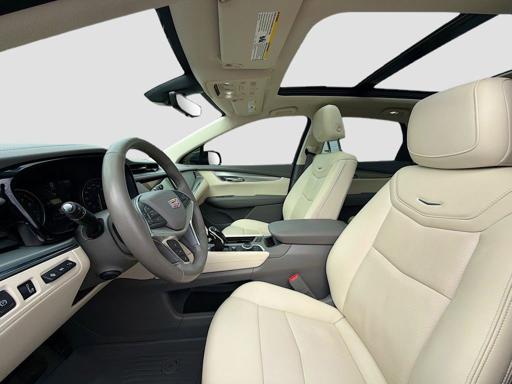 Certified 2022 Cadillac XT5 Premium Luxury w/ Technology Package image 18