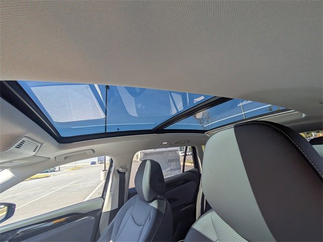 New 2026 Volkswagen Tiguan SE image 21