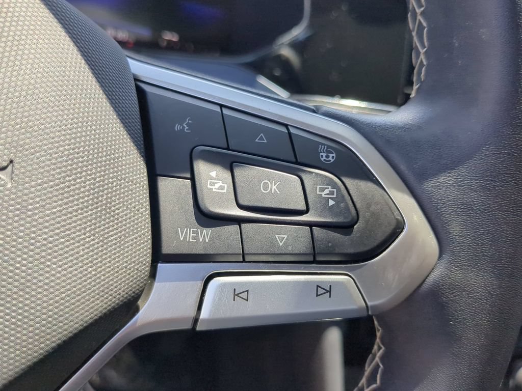 Certified 2023 Volkswagen Taos SE w/ Panoramic Sunroof Package FWD image 30
