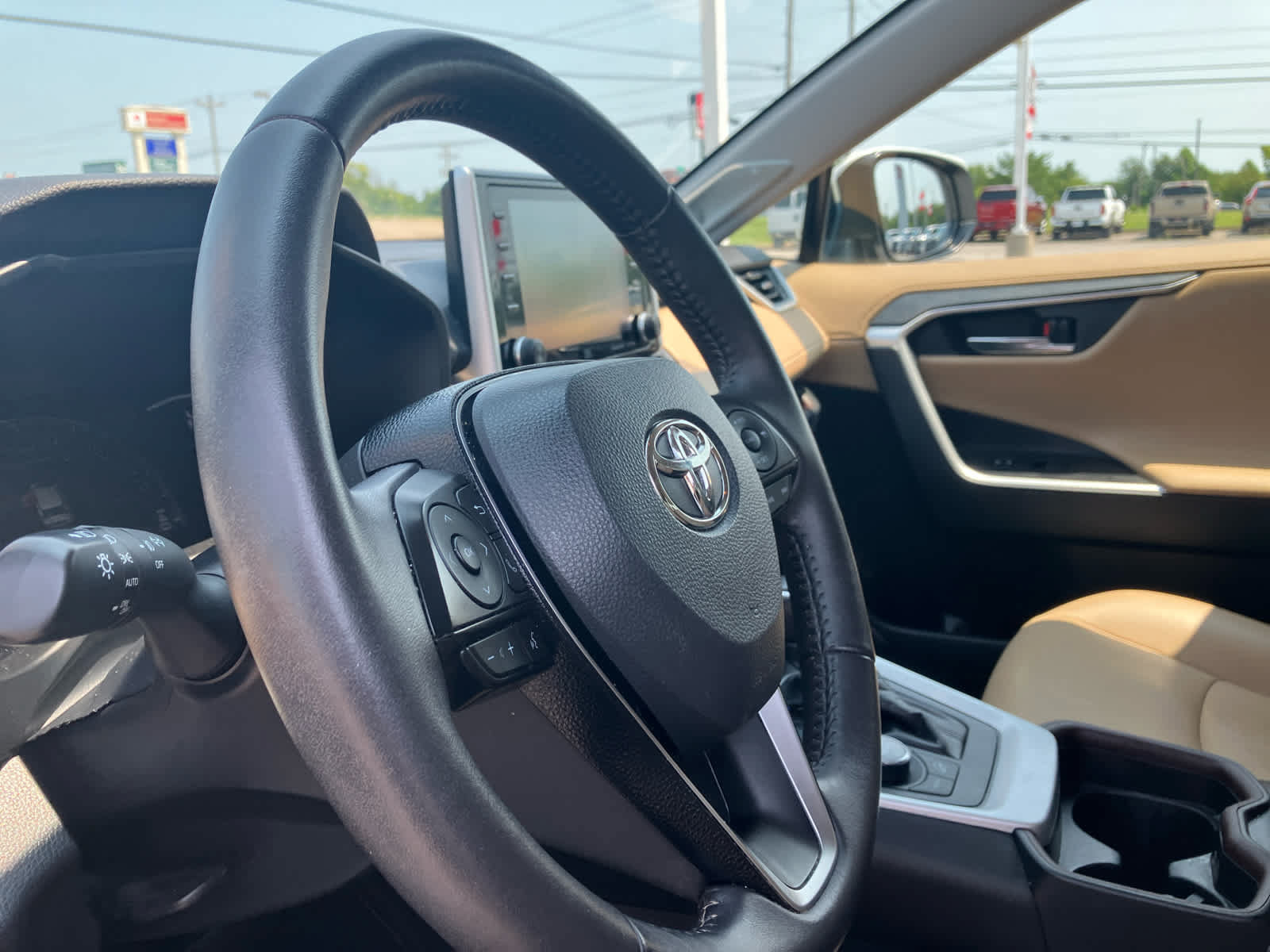 Certified 2020 Toyota RAV4 Limited AWD/4WD image 11
