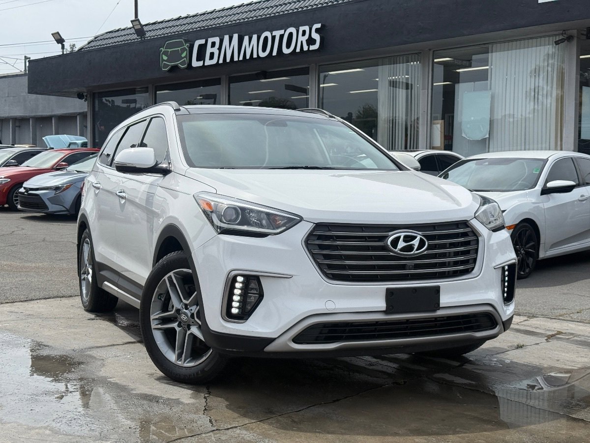 Used 2019 Hyundai Santa Fe XL FWD image 2