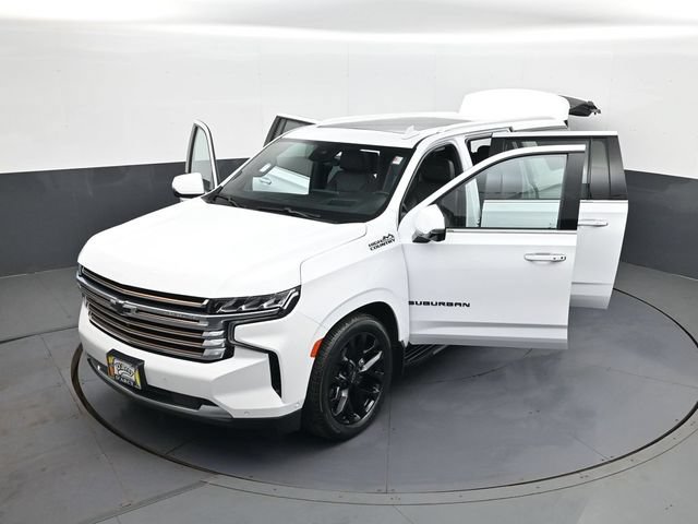 Used 2023 Chevrolet Suburban High Country w/ Advanced Technology Package AWD/4WD image 43
