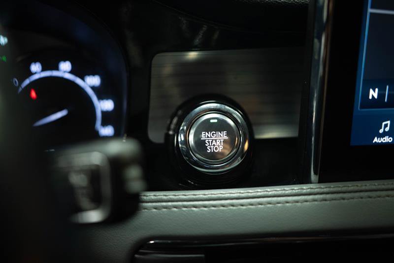 Used 2022 Lincoln Corsair FWD w/ Premium Package image 24