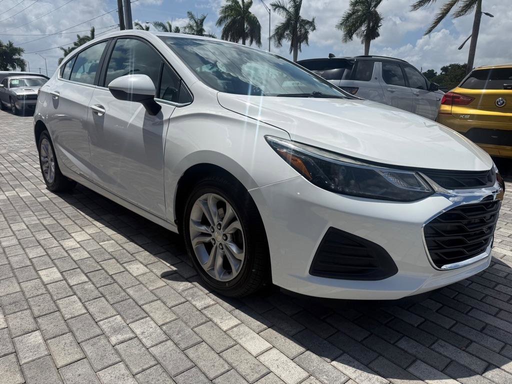 Used 2019 Chevrolet Cruze LT w/ LT True North Edition FWD image 1